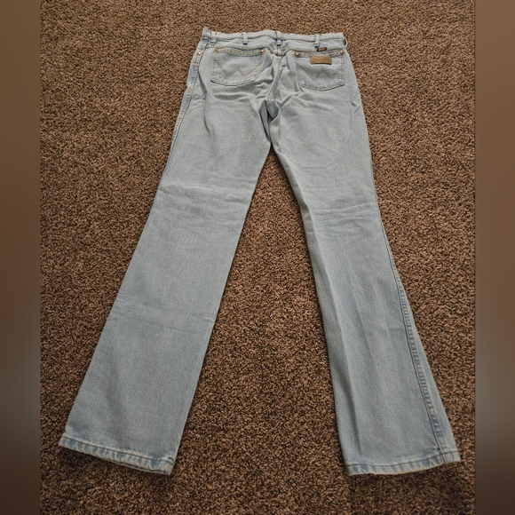 34x36 Wrangler Bootcut Jeans - Picture 2 of 5